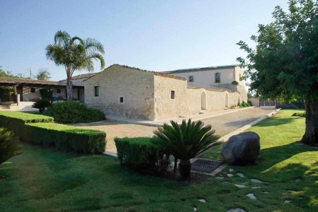 פוצאלו Torre Dantona Country Suites מראה חיצוני תמונה